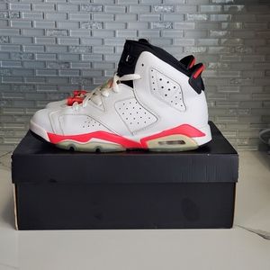 Air Jordan 6 Retro Infared White Sneakers